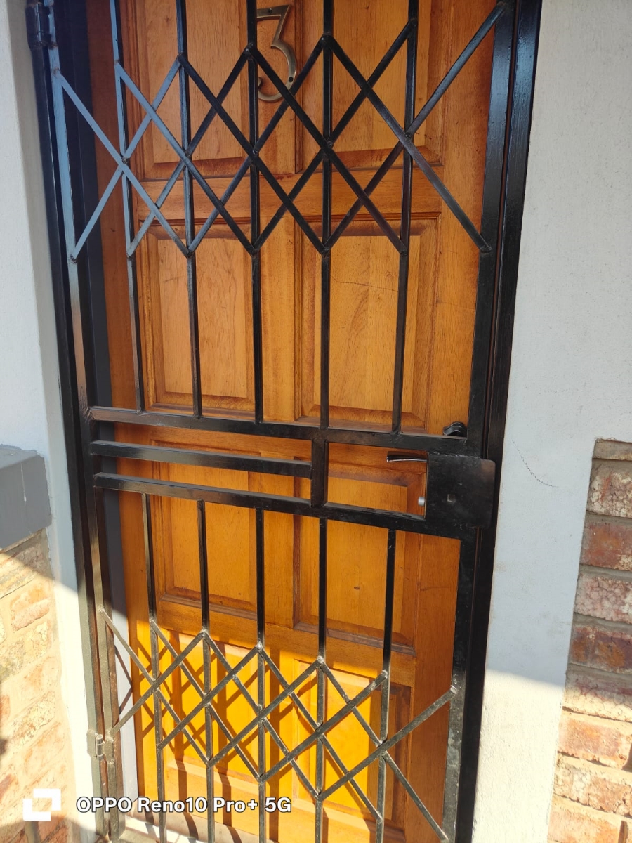 To Let 1 Bedroom Property for Rent in Ikageng North West